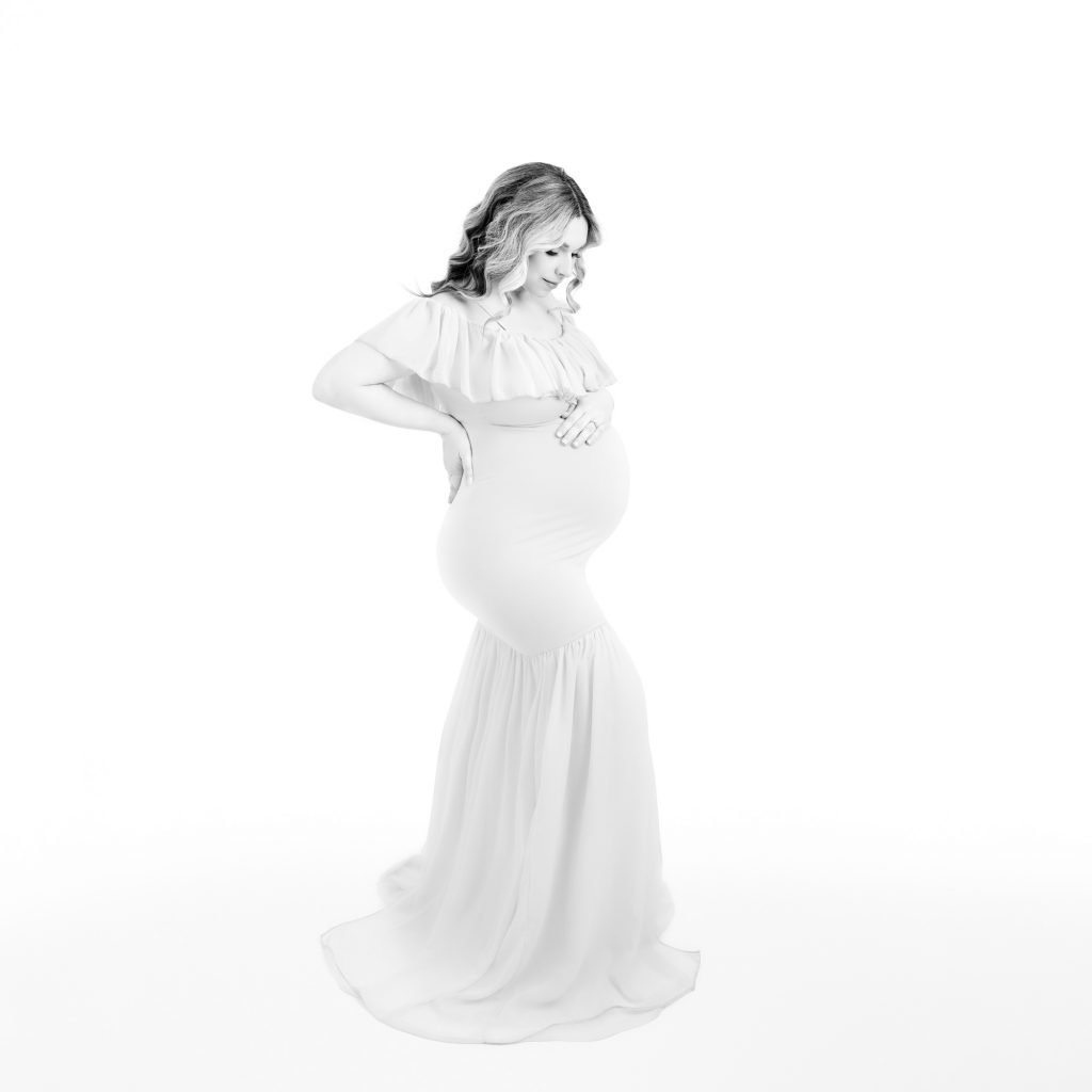 Maternity Pregnancy Newborn Baby Photography North Vancouver BW pregnant woman side