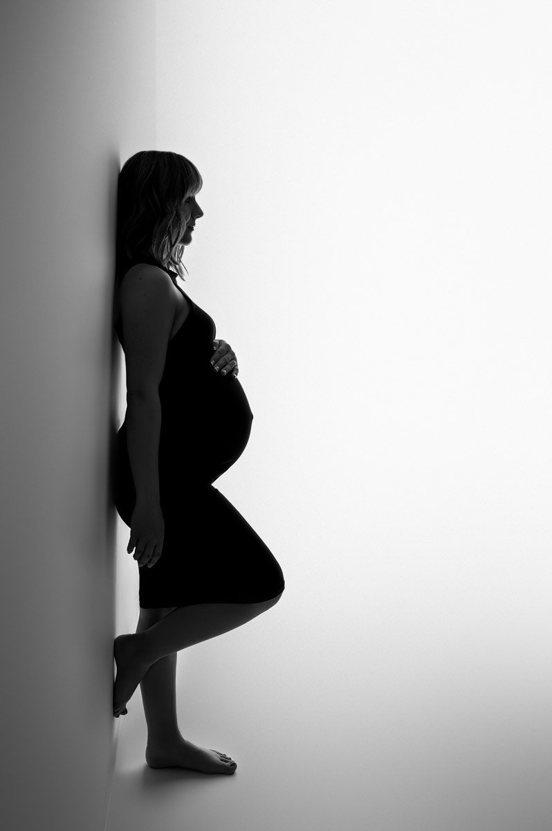 Burnaby Vancouver Maternity Pregnancy Photographer - backlit